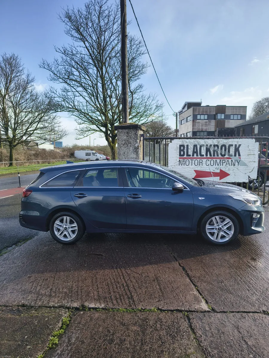 Kia Ceed 2021 - Image 2
