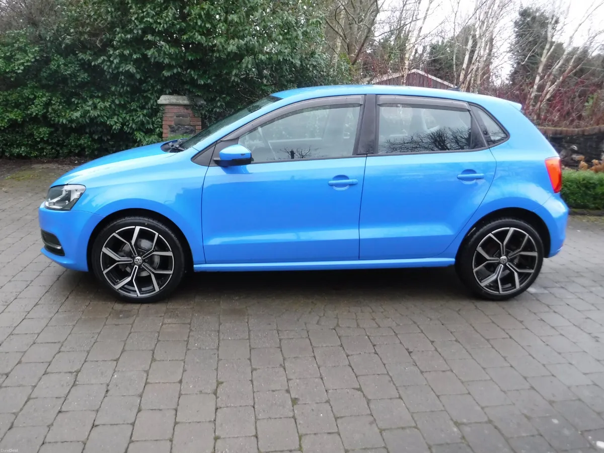 VW POLO 1.2 AUTO COMFORTLINE NEW 17 INCH ALLOYS - Image 5