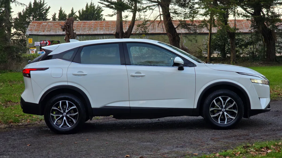 2022 Nissan Qashqai 1.3 Petrol SV New Model - Image 4