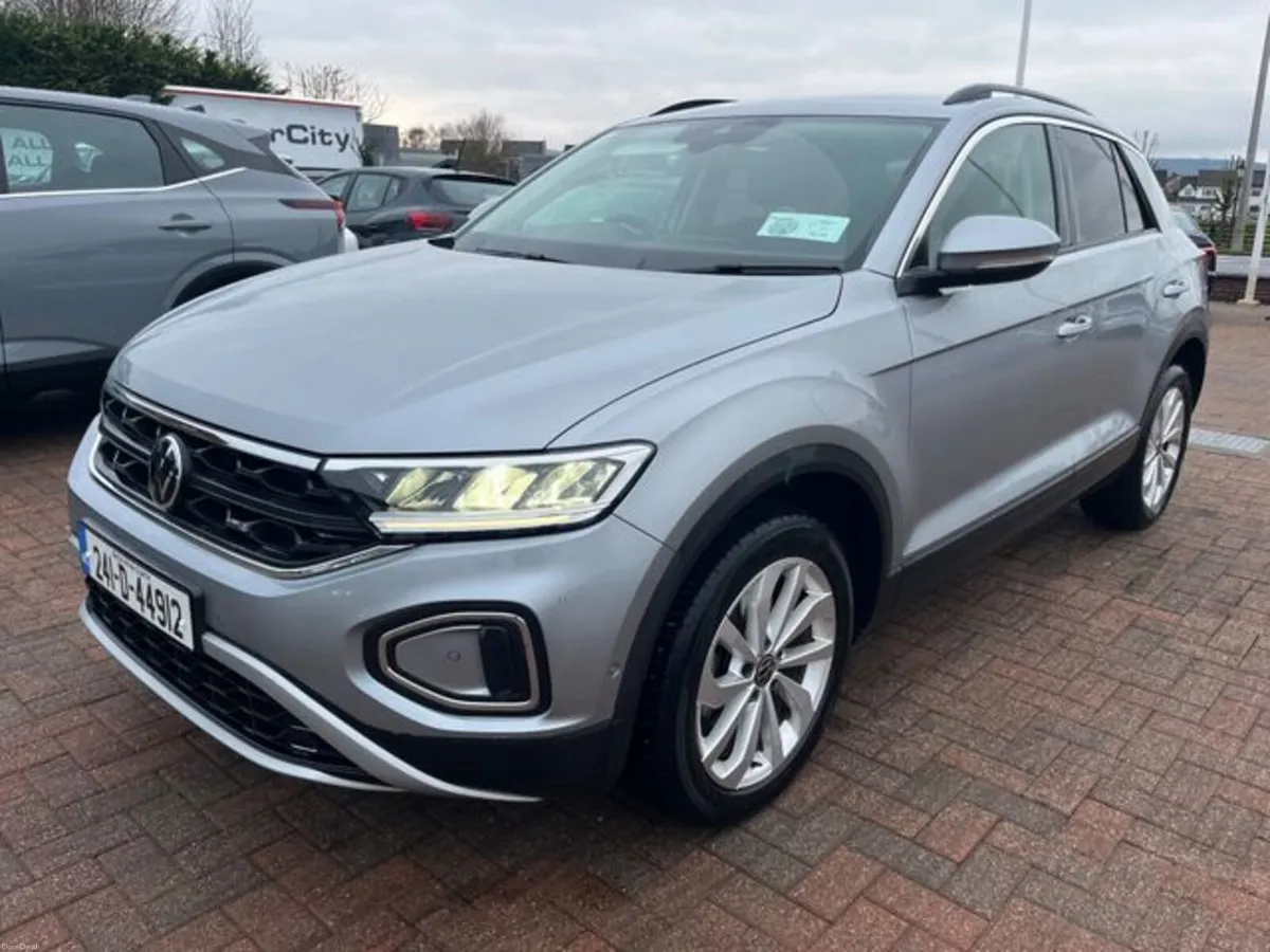 Volkswagen T-Roc Spec ED 1.0tsi M6F 116HP - Image 3