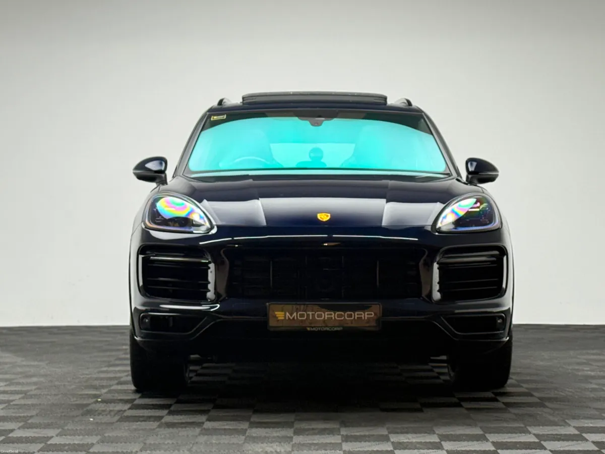 Porsche Cayenne CAYENNE 3.0 V6 E-HYBRID *HUGE SPEC - Image 2