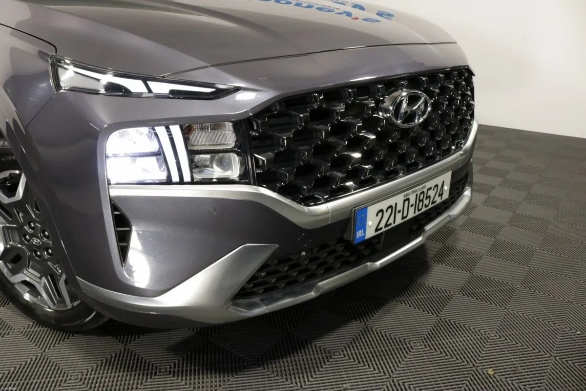 Hyundai Santa Fe EXECUTIVE PLUS PHEV 1.6L PETROL A - Image 3