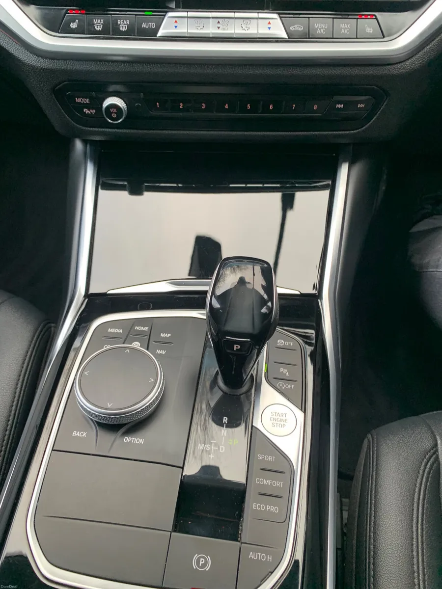 BMW 3-Series 2019 320d SE Auto - Image 2