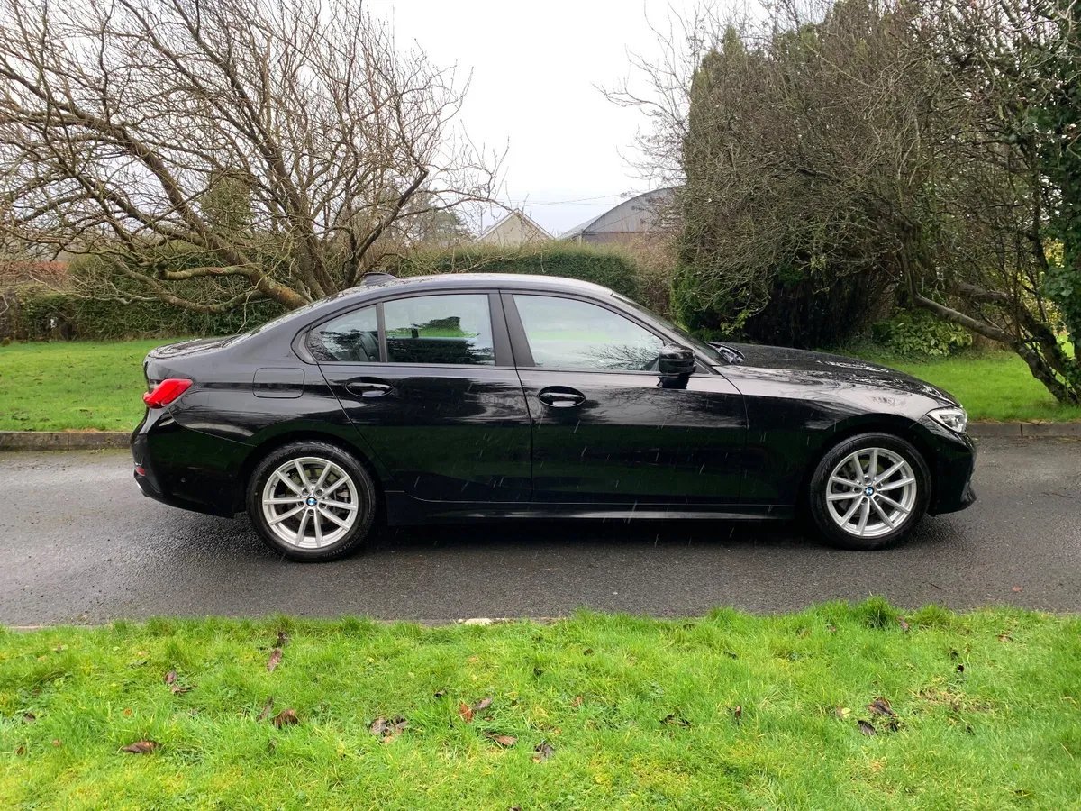 BMW 3-Series 2019 320d SE Auto - Image 1