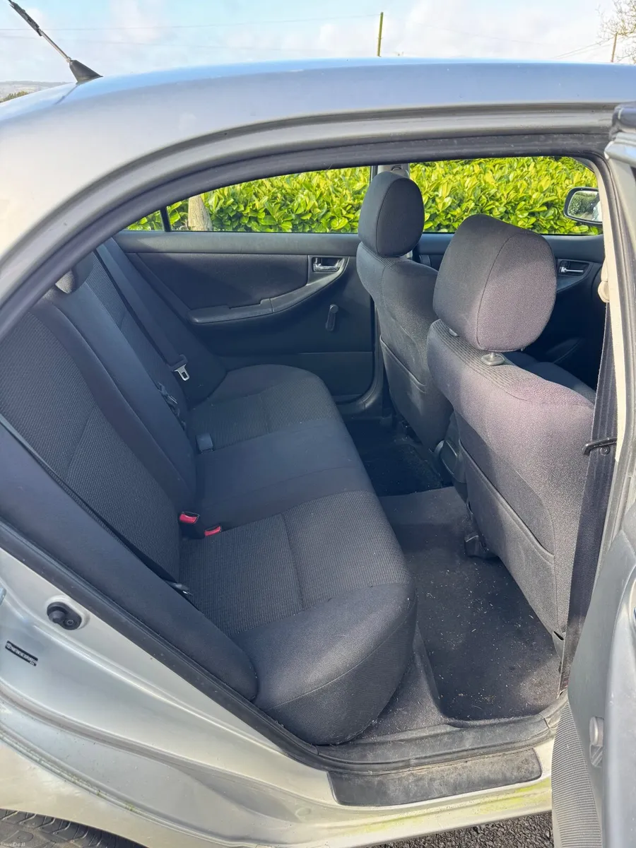 Toyota Corolla 2006 - Image 2