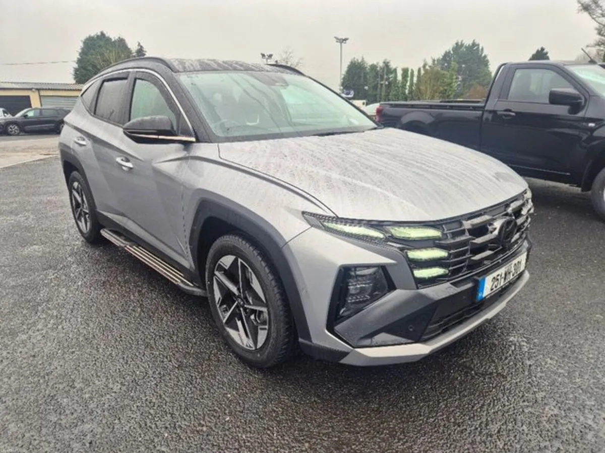 Hyundai Tucson 1.6 Crdi Executive Plus - Image 1