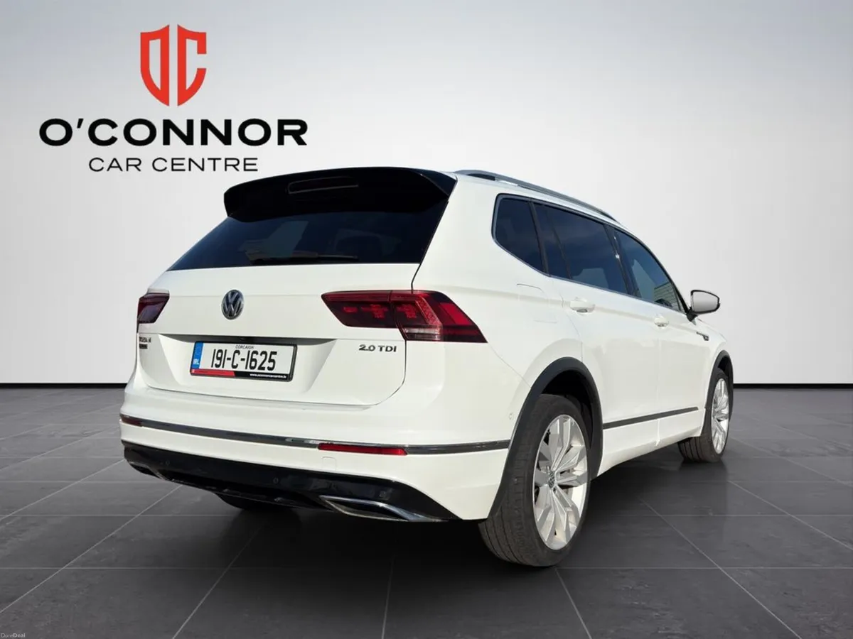 Volkswagen Tiguan "White looks, tech-rich cabin an - Image 3