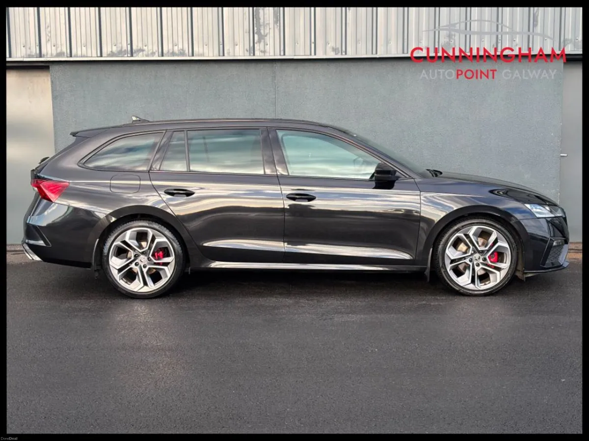 Skoda Octavia vRS 2.0TDi DSG ESTATE 200HP - Image 3