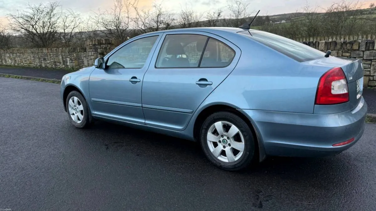 Skoda Octavia A5 1.6 diesel manual NCT 02/27 - Image 4