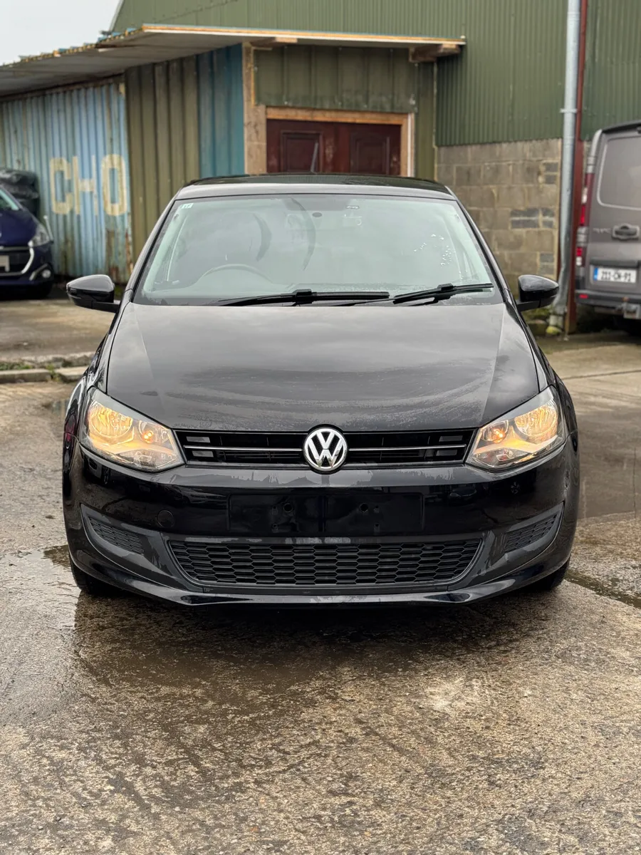 VW POLO 1.2L Petrol Automatic 2013 71000KM - Image 2