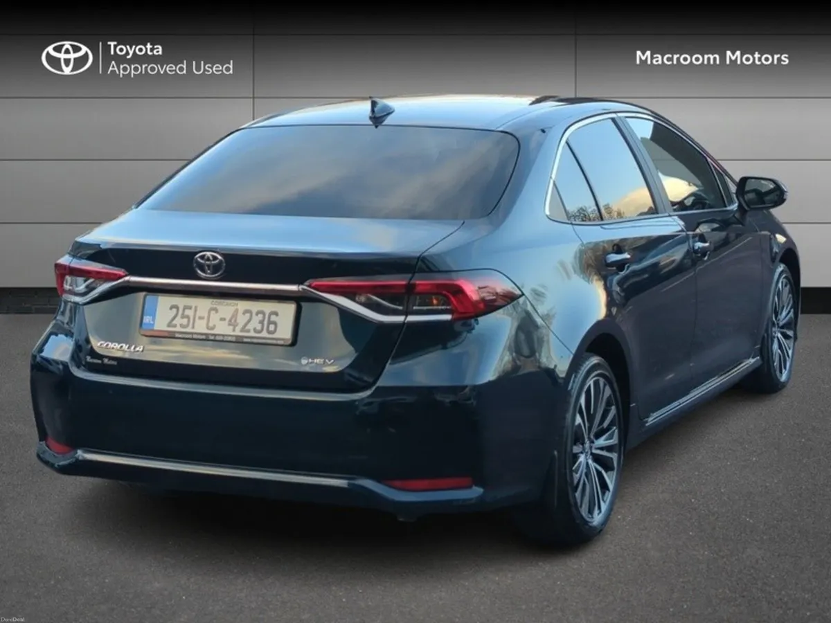 Toyota Corolla - Image 2