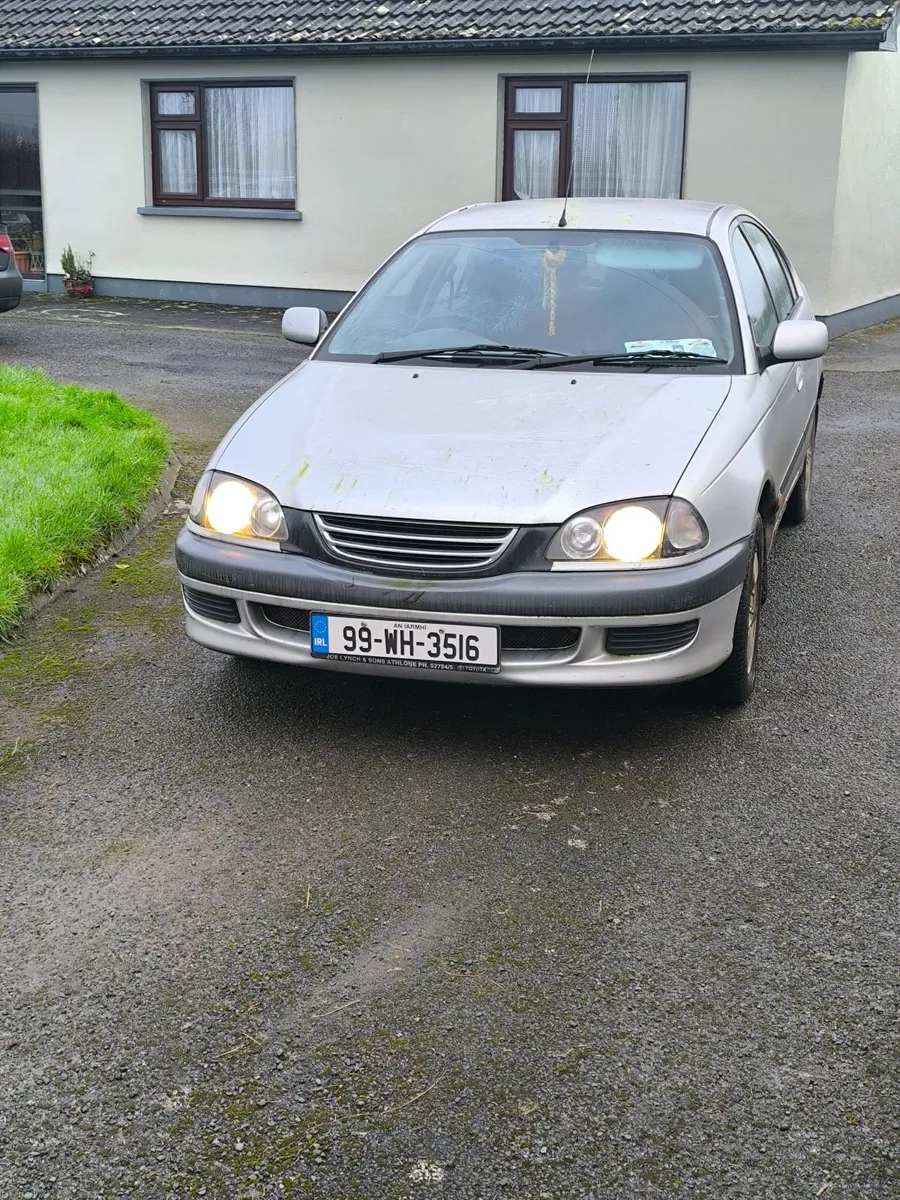 Toyota Avensis 1999 - Image 1