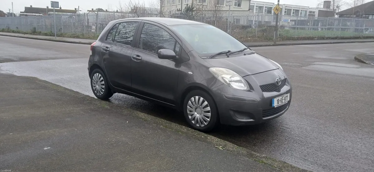 2010 Toyota Yaris - Automatic - Image 2