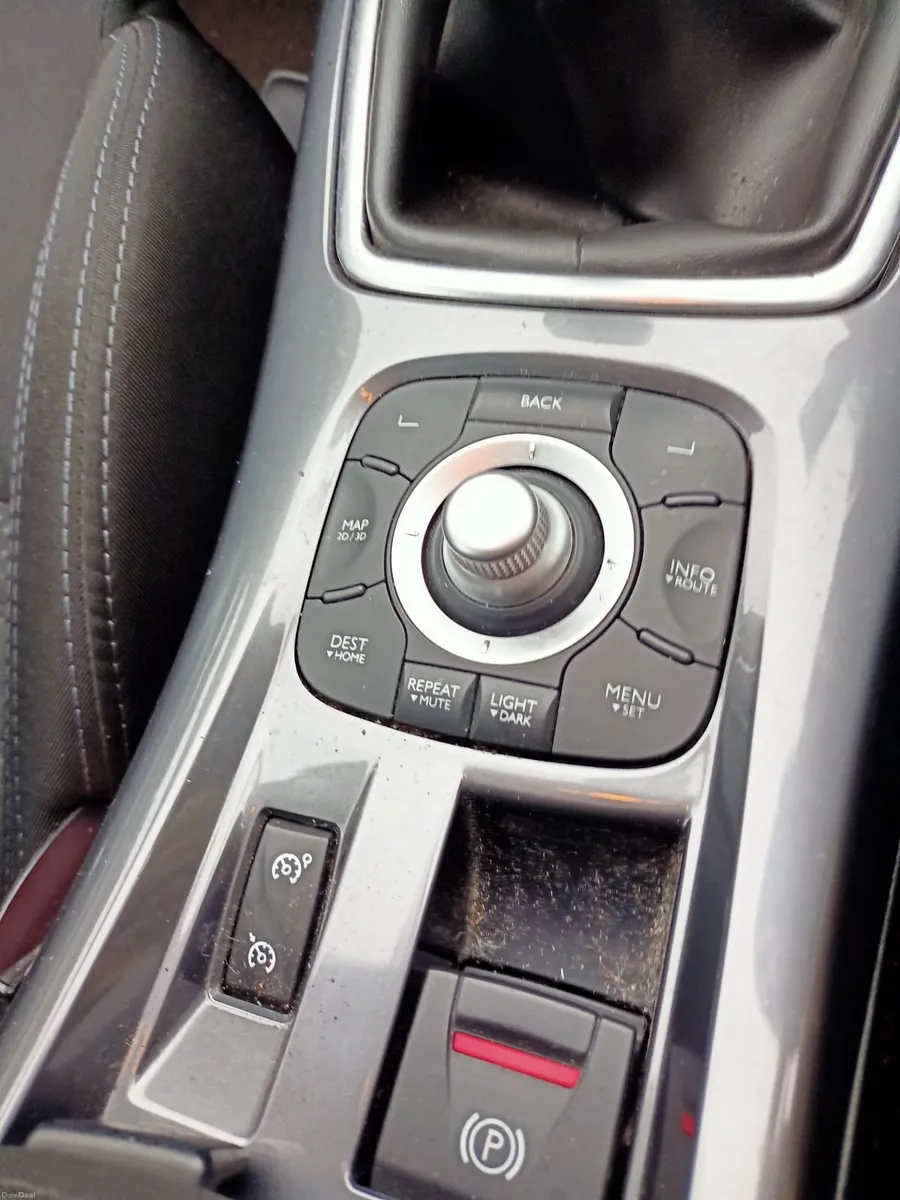 Renault Laguna 2011 - Image 4