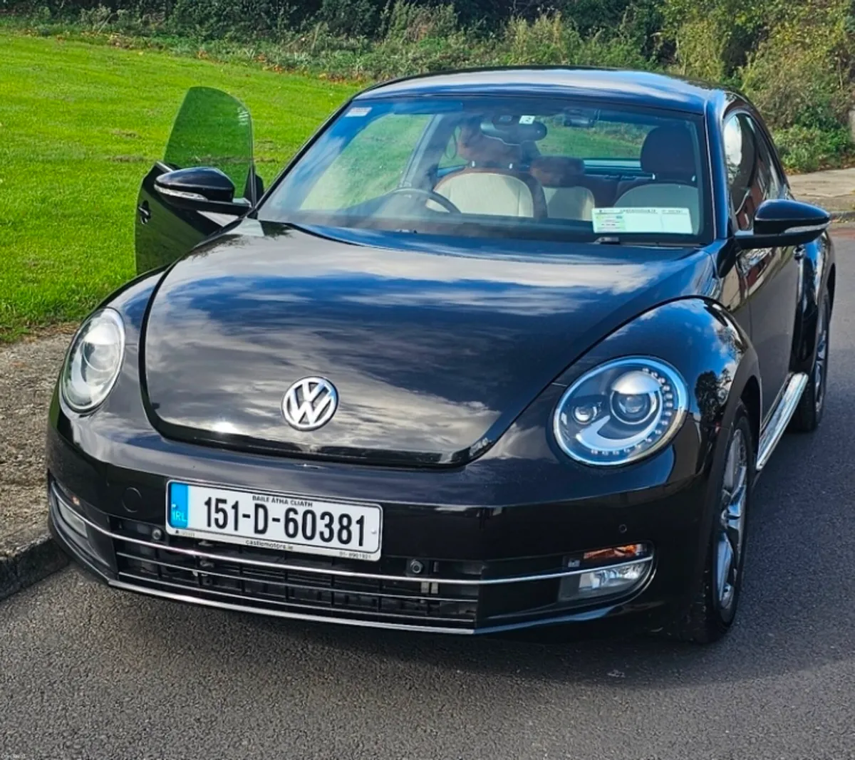 2015 VW Beetle 1.2 TSI AUTOMATIC – Black - Image 2