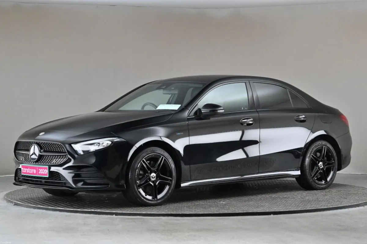 Mercedes-Benz AMG A 250E SALOON AMG LINE EDITION - Image 4