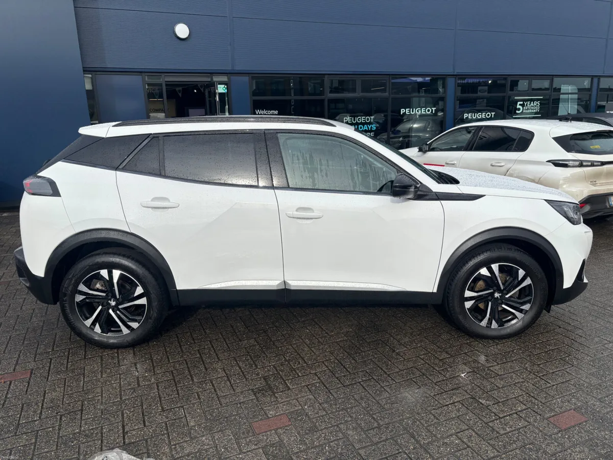 Peugeot 2008 2022 - Image 3