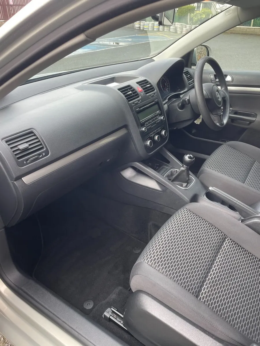 Volkswagen Jetta 2010 Tax and NCT - Image 2