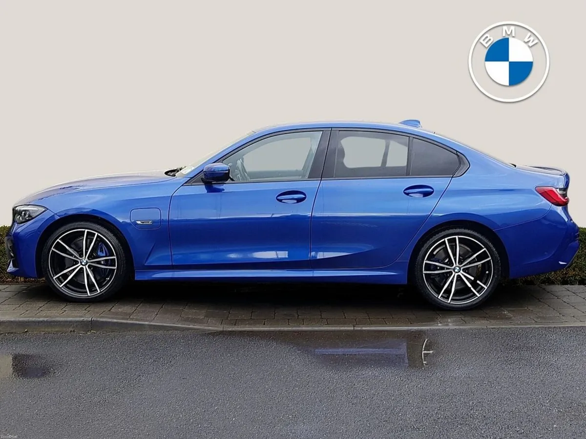 BMW 3-Series 330e M Sport Auto - Image 3