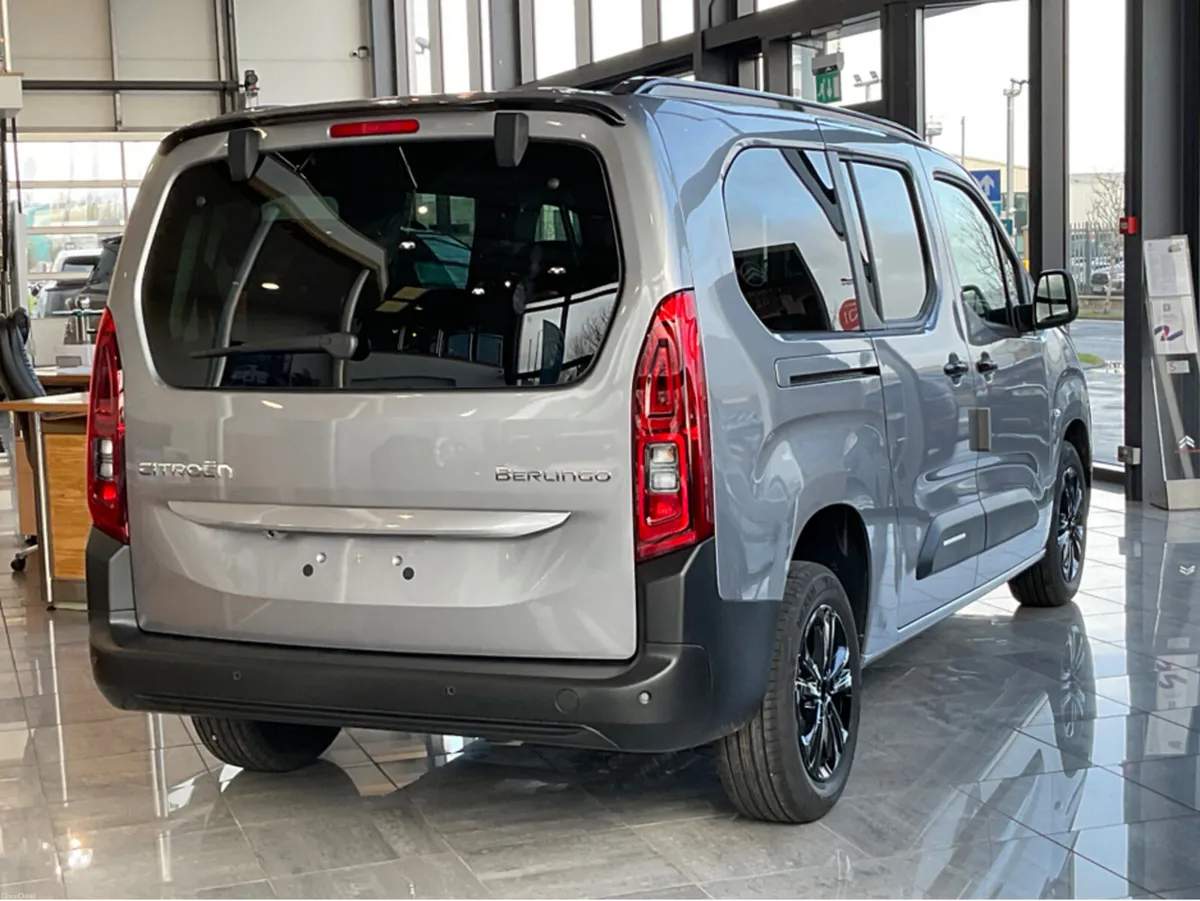 Citroen Berlingo Multispace PLUS LWB BLUE HDI EAT8 - Image 2