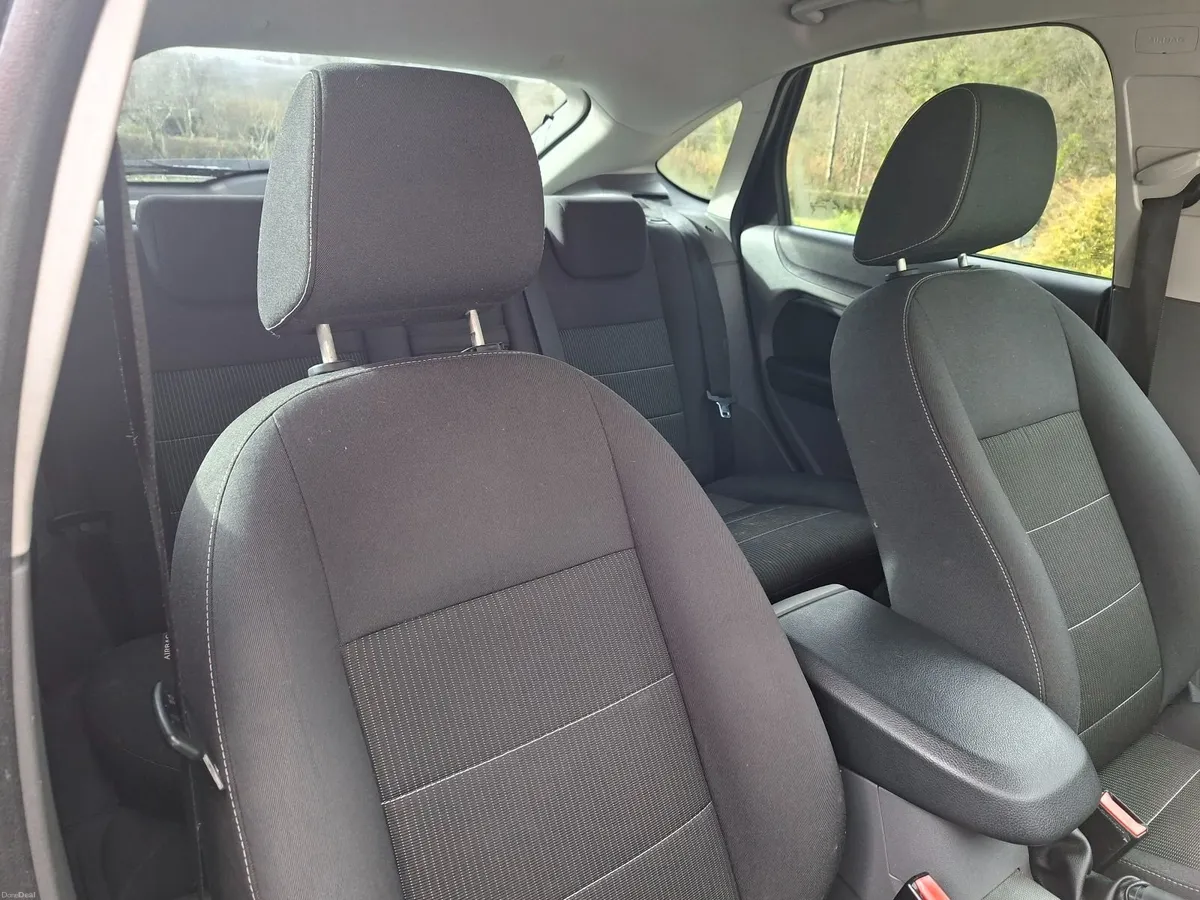 Ford Focus 2009 Titanium - Image 3