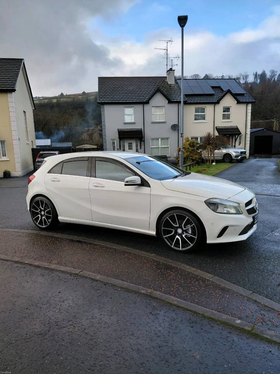 2016 mercedes a180d executive auto - Image 1