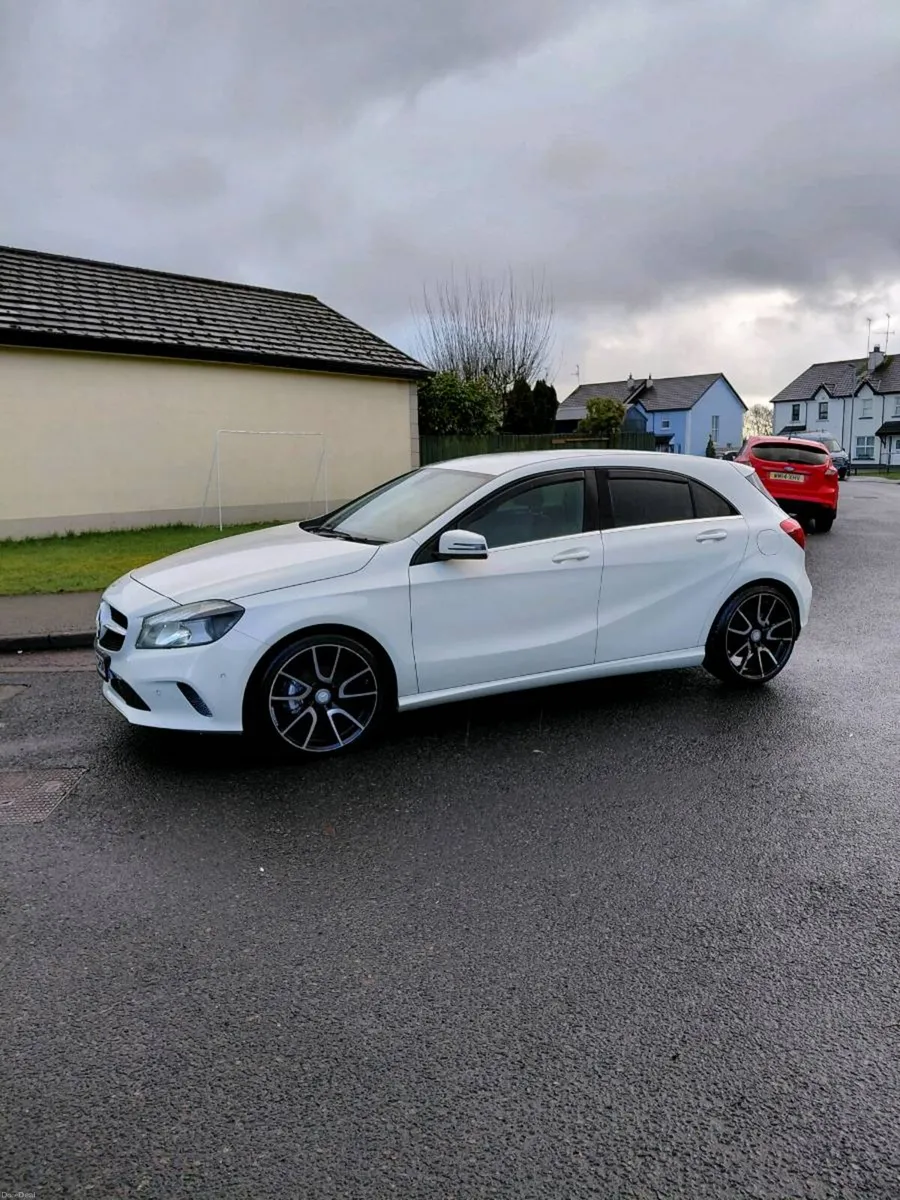 2016 mercedes a180d executive auto - Image 3