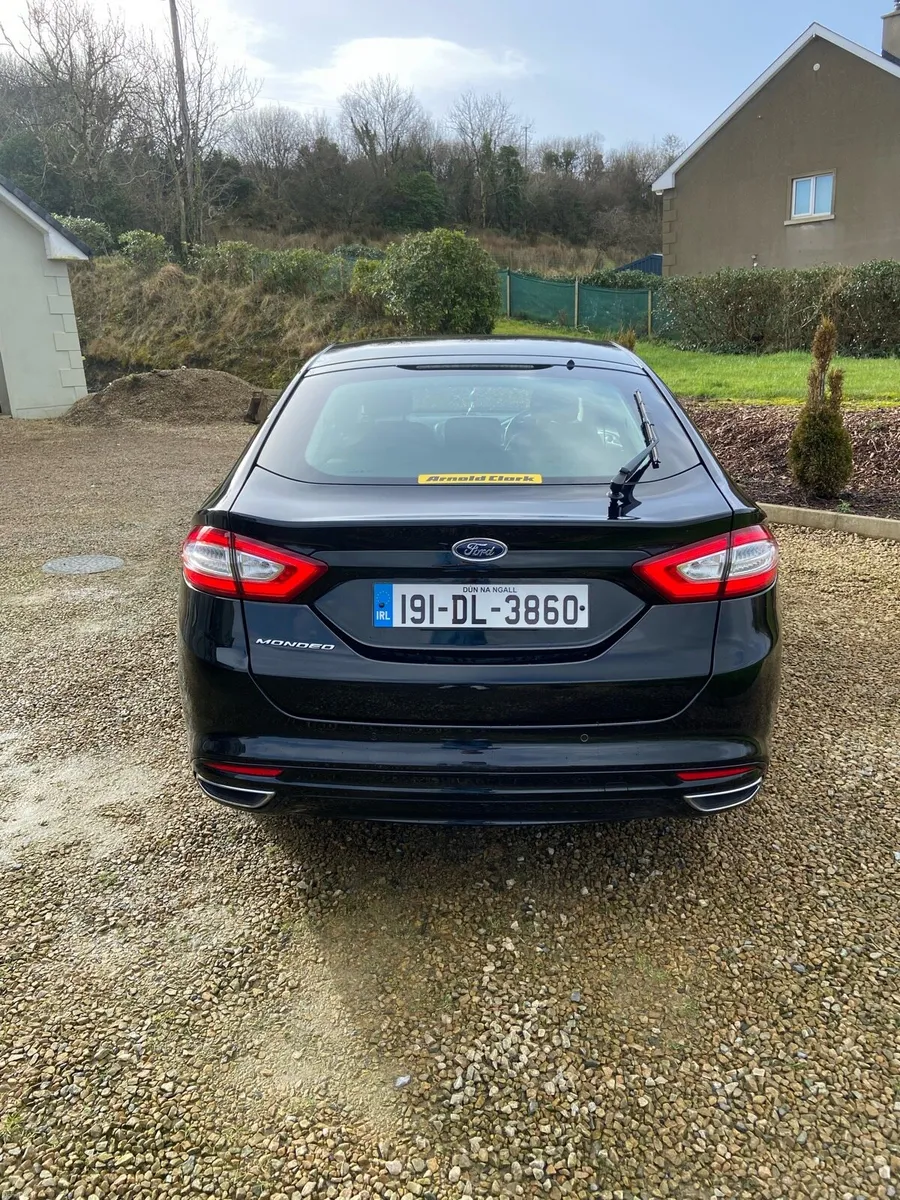 Ford Mondeo Titanium Edition 2.0 TDCi 150PS - Image 3