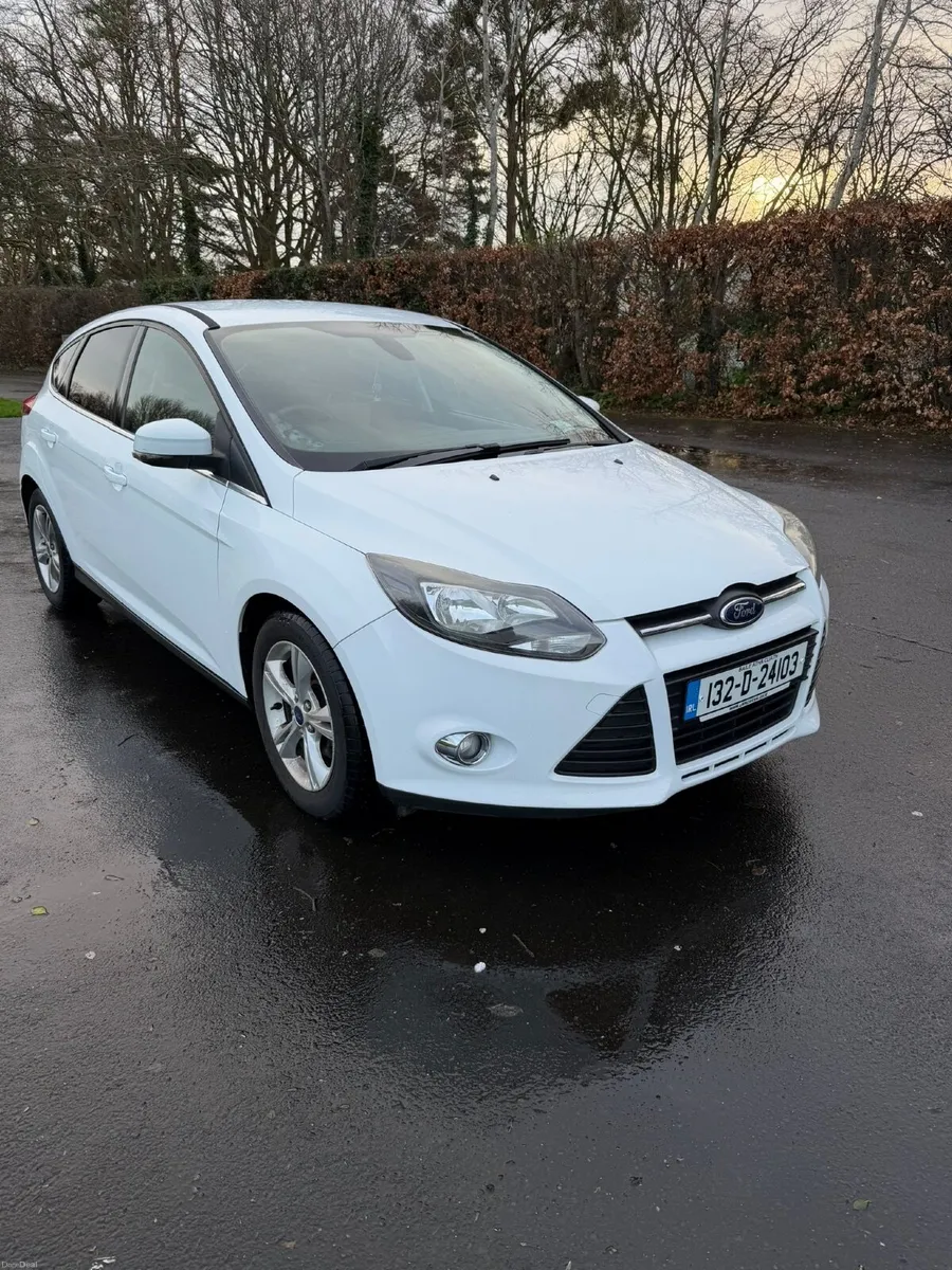 Ford Focus 2013 - Image 2