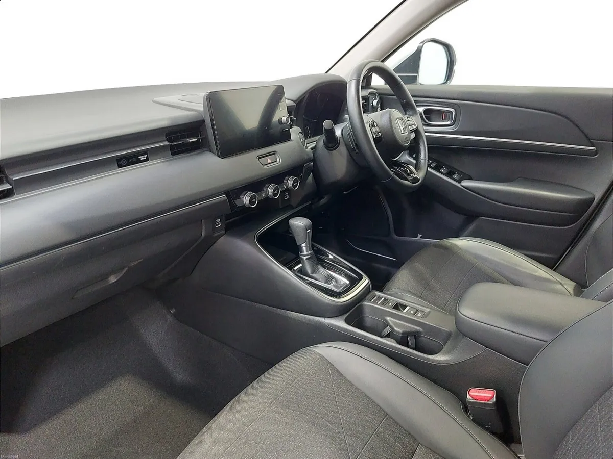Honda HR-V Hr-V Hatchback Advance - Image 2