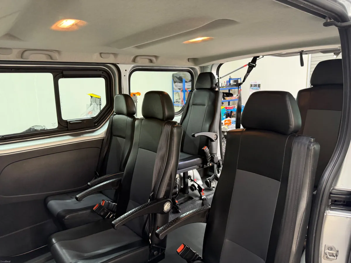 2021 RENAULT TRAFIC WHEEL CHAIR BUS. 8 SEATER - Image 2