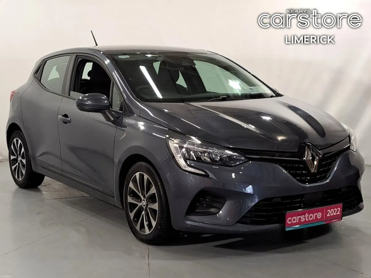 Renault Clio Iconic TCe 90 - Image 1