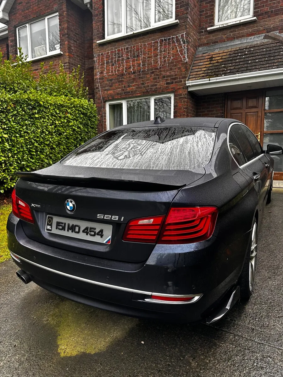 Bmw 528i - Image 3