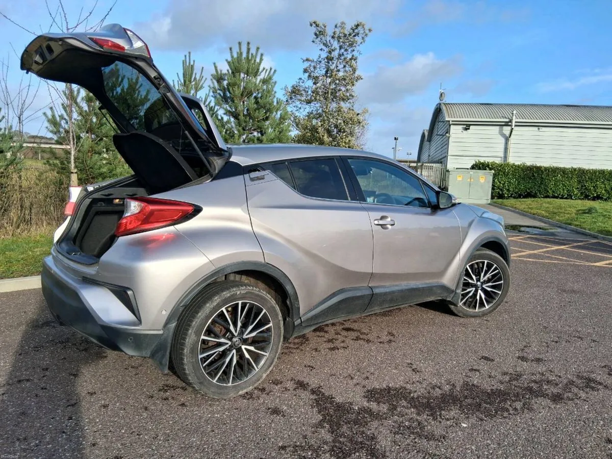 Toyota C-HR 1.2T SOL 4DR - Image 2