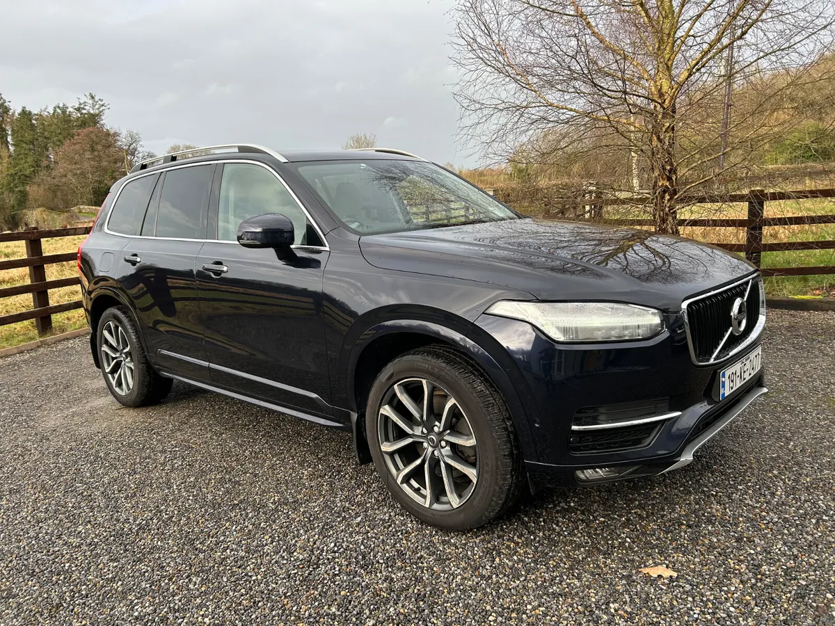 2019 Volvo XC90 AWD Momentum - Image 3