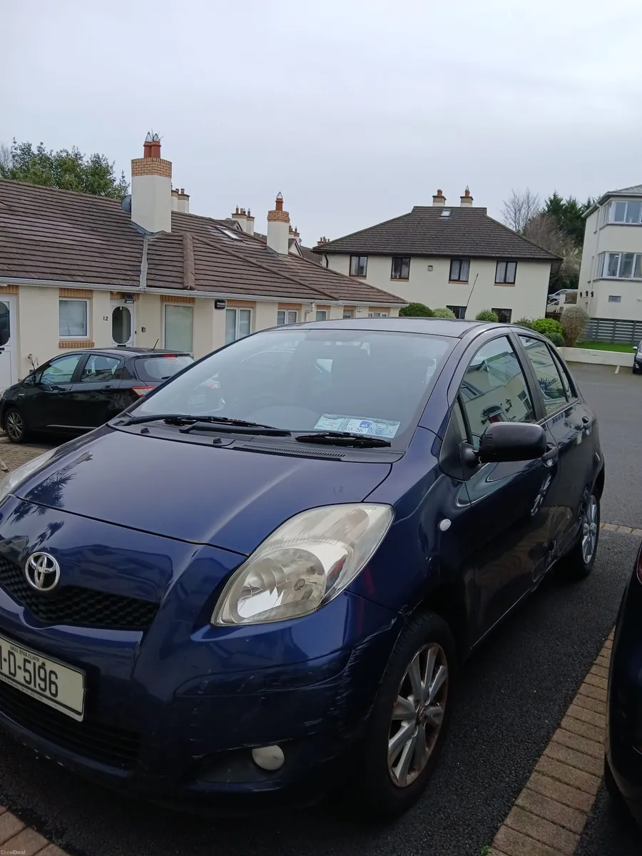 Toyota Yaris 2011 - Image 1