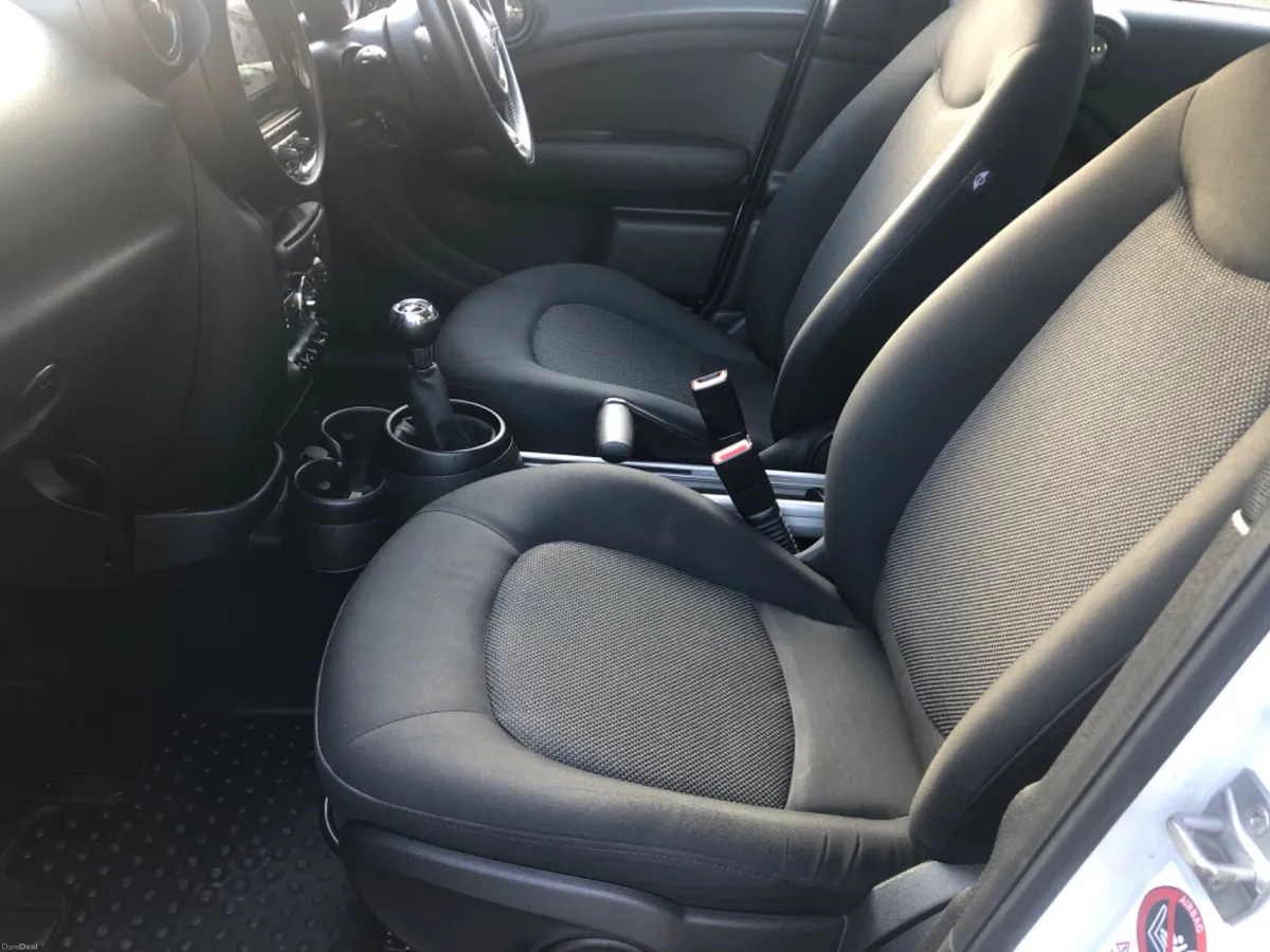 2014 MINI COOPER COUNTRYMAN - Image 2