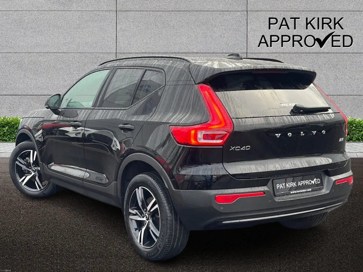 Volvo XC40 Estate Plus - Image 2