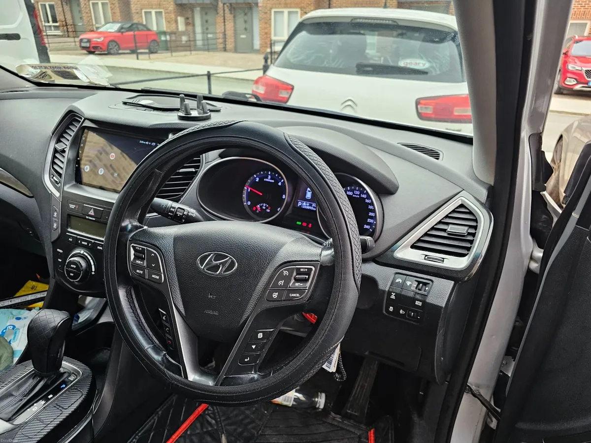 Hyundai Santa Fe 2013 - Image 4