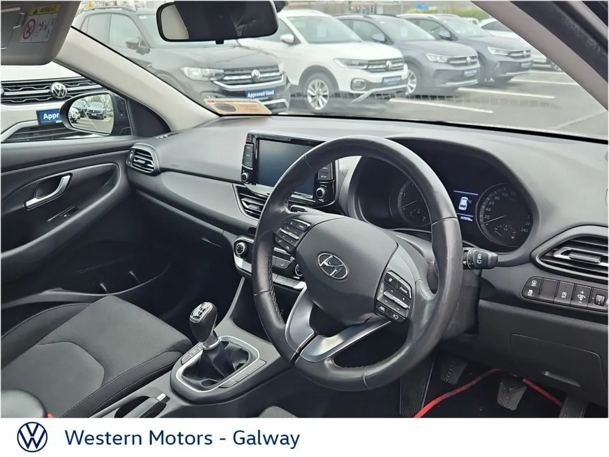 Hyundai i30 Diesel - Reversing Camera - Carplay Bu - Image 4