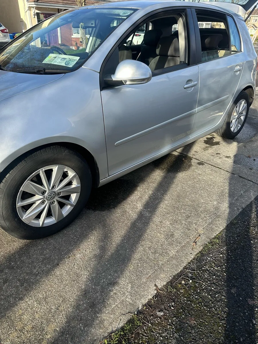 Volkswagen Golf 2008 - Image 2
