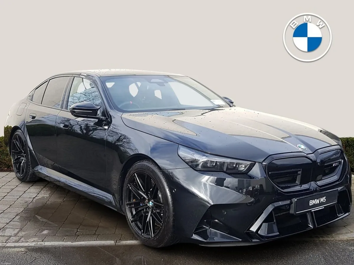 BMW M5 Saloon - Image 1