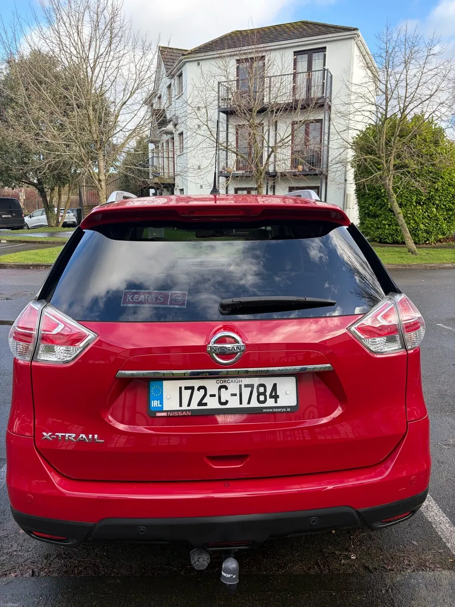 Nissan X-Trail - Cream-leather interior - 7-seater - Image 3