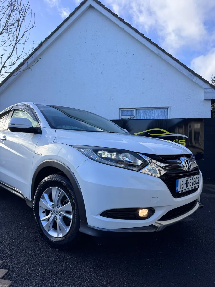 Honda Vezel 1.5 AWD HYBRID AUTO - Image 3