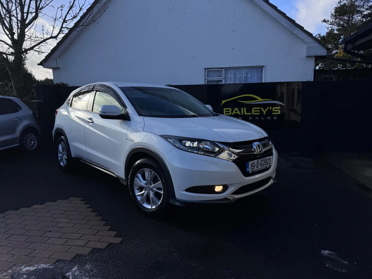 Honda Vezel 1.5 AWD HYBRID AUTO - Image 2