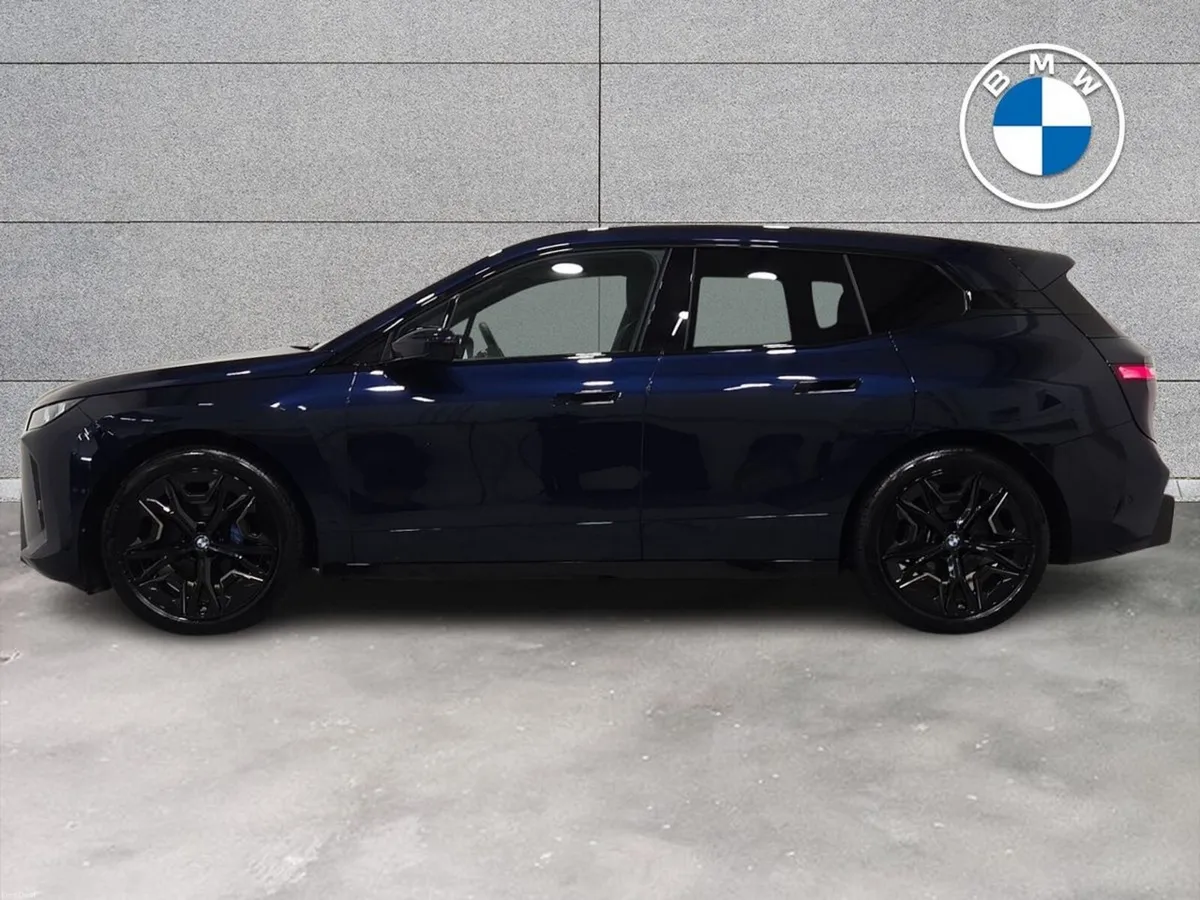 BMW iX xDrive45 M Sport - Image 4
