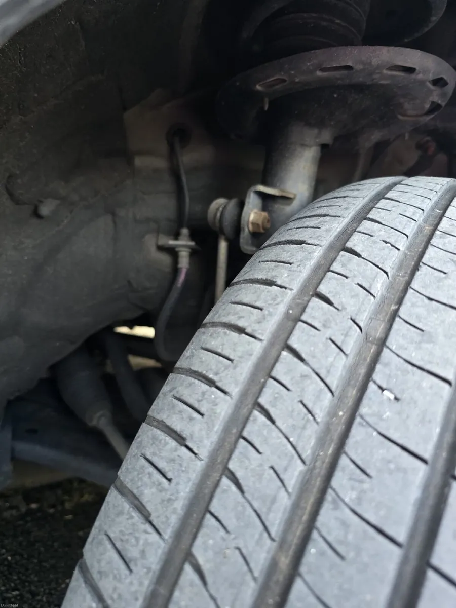 Toyota Voxy 2016 - Image 3