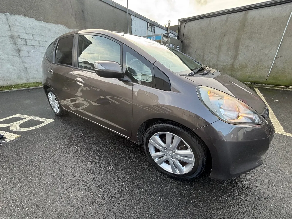 Honda Jazz 2014 - Image 2