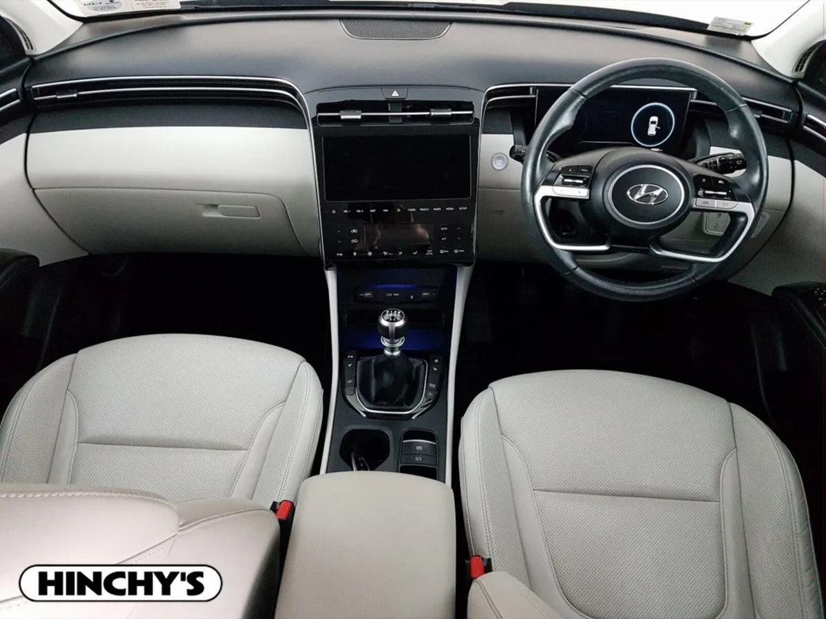 Hyundai Tucson 2WD Executive Plus - Image 2