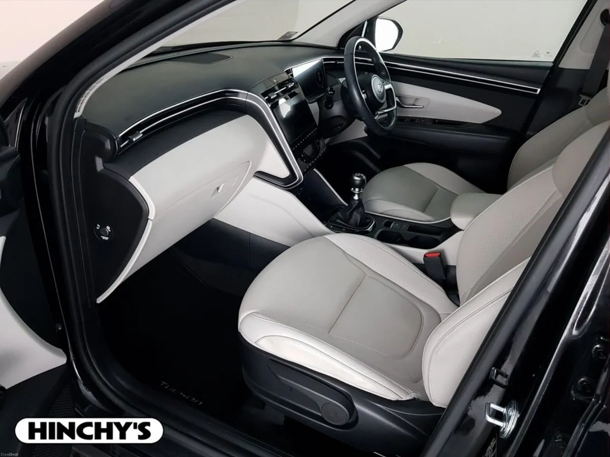 Hyundai Tucson 2WD Executive Plus - Image 4